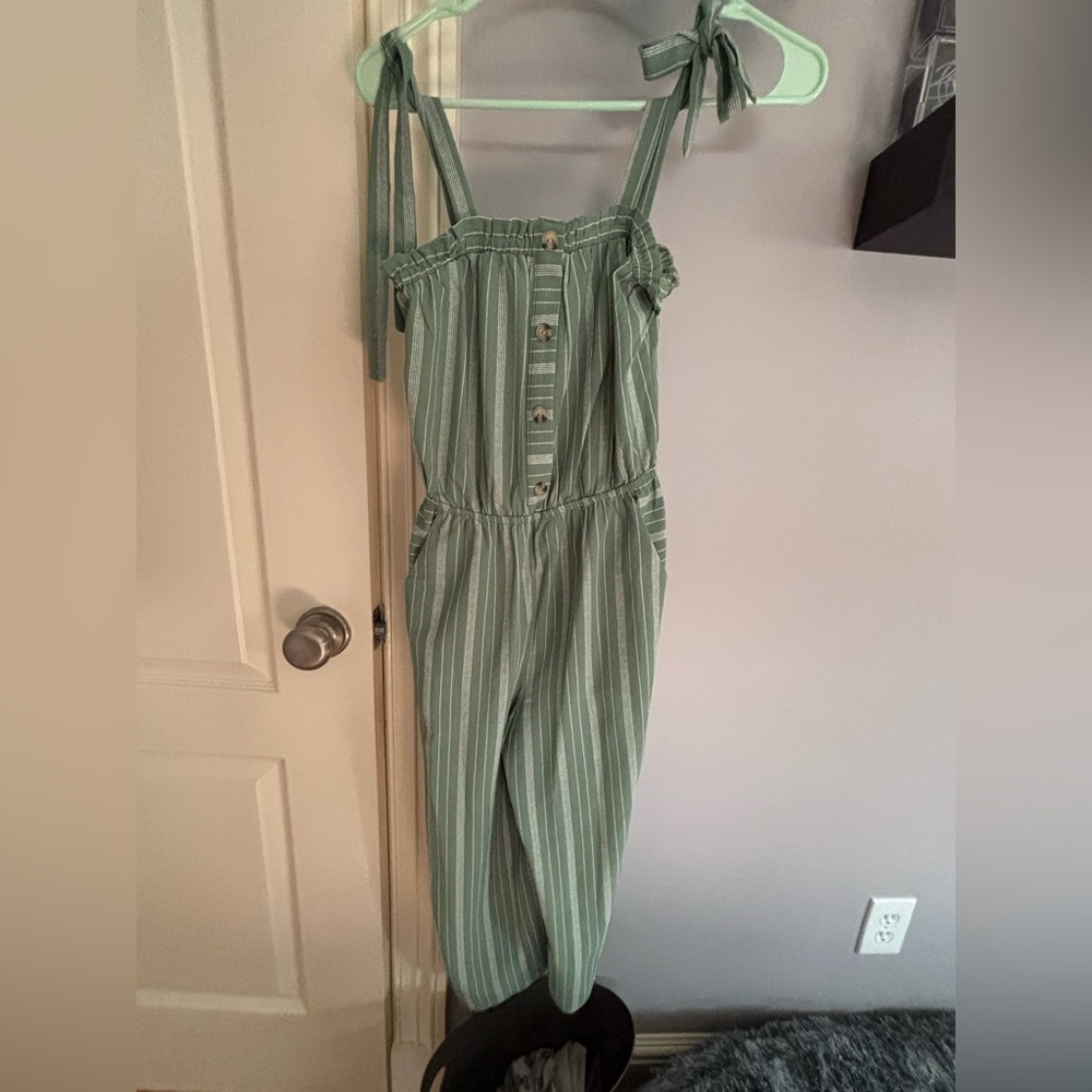 Monteau Green Jumpsuit with Tie Straps and Wide-Leg Design